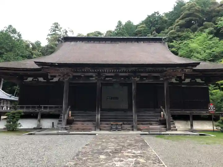 西明寺の本殿・本堂