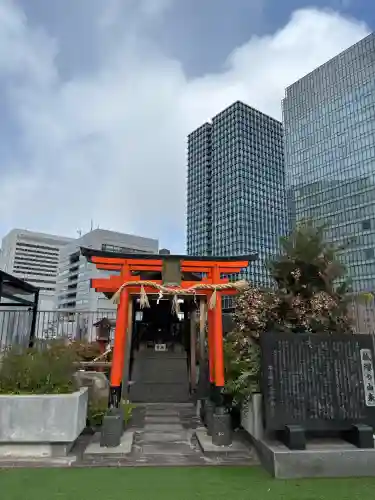 福永稲荷大明神の{uncategorized: "未分類", other: "その他", undefined: "問題あり", building: "その他建物", grave: "お墓", sacred_gate: "鳥居", guardian: "狛犬", statue: "像", buddha: "仏像", history: "歴史", nature: "自然", garden: "庭園", animal: "動物", pagoda: "塔", temizu: "手水舎", mountain_gate: "山門・神門", sanctuary: "本殿・本堂", subordinate: "末社・摂社", art: "芸術", scenery: "景色", jizo: "地蔵", ema: "絵馬", goshuin: "御朱印", omikuji: "おみくじ", items: "授与品その他", amulet: "お守り", goshuincho: "御朱印帳", eats: "食事", festival: "お祭り", votive_dance: "神楽", shichigosan: "七五三参", wedding: "結婚式", experience: "体験その他", initially: "初詣", around: "周辺", anti_infection: "感染症対策"}