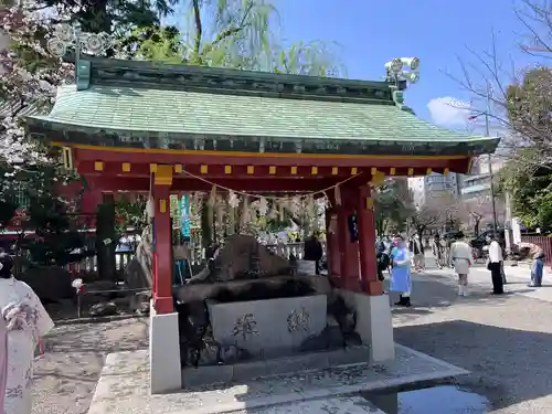 浅草神社の手水舎