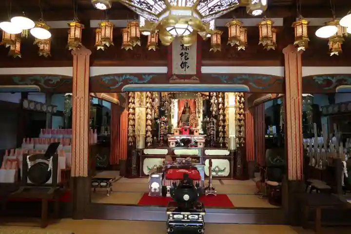 西念寺の本殿・本堂