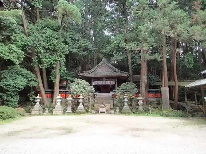 都祁山口神社の本殿・本堂
