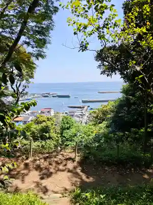 走水神社の{uncategorized: "未分類", other: "その他", undefined: "問題あり", building: "その他建物", grave: "お墓", sacred_gate: "鳥居", guardian: "狛犬", statue: "像", buddha: "仏像", history: "歴史", nature: "自然", garden: "庭園", animal: "動物", pagoda: "塔", temizu: "手水舎", mountain_gate: "山門・神門", sanctuary: "本殿・本堂", subordinate: "末社・摂社", art: "芸術", scenery: "景色", jizo: "地蔵", ema: "絵馬", goshuin: "御朱印", omikuji: "おみくじ", items: "授与品その他", amulet: "お守り", goshuincho: "御朱印帳", eats: "食事", festival: "お祭り", votive_dance: "神楽", shichigosan: "七五三参", wedding: "結婚式", experience: "体験その他", initially: "初詣", around: "周辺", anti_infection: "感染症対策"}