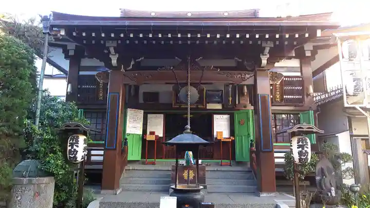 正寶院(飛不動尊)の本殿・本堂