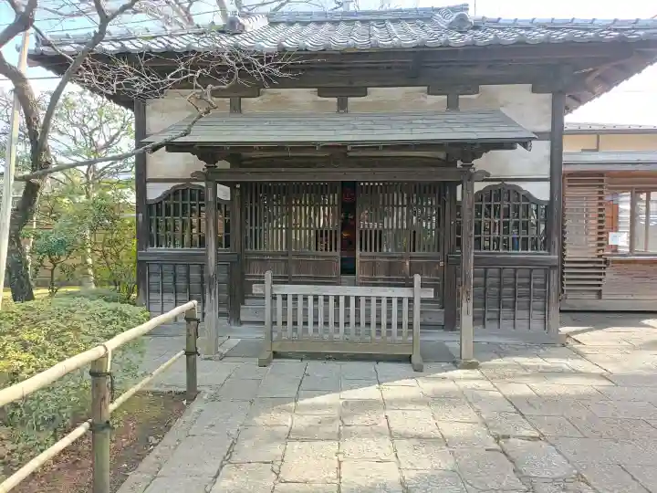 森巌寺の{uncategorized: "未分類", other: "その他", undefined: "問題あり", building: "その他建物", grave: "お墓", sacred_gate: "鳥居", guardian: "狛犬", statue: "像", buddha: "仏像", history: "歴史", nature: "自然", garden: "庭園", animal: "動物", pagoda: "塔", temizu: "手水舎", mountain_gate: "山門・神門", sanctuary: "本殿・本堂", subordinate: "末社・摂社", art: "芸術", scenery: "景色", jizo: "地蔵", ema: "絵馬", goshuin: "御朱印", omikuji: "おみくじ", items: "授与品その他", amulet: "お守り", goshuincho: "御朱印帳", eats: "食事", festival: "お祭り", votive_dance: "神楽", shichigosan: "七五三参", wedding: "結婚式", experience: "体験その他", initially: "初詣", around: "周辺", anti_infection: "感染症対策"}