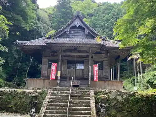 飯福田寺の本殿・本堂