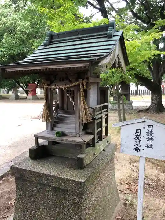 泊神社の末社・摂社
