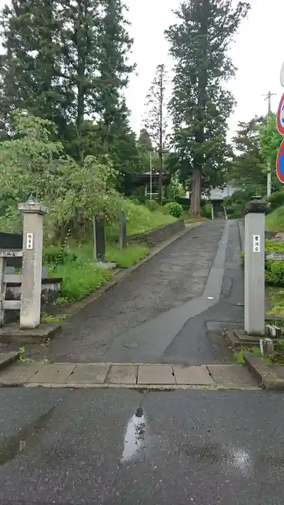 観音寺の山門・神門