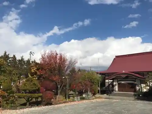 峯光寺の本殿