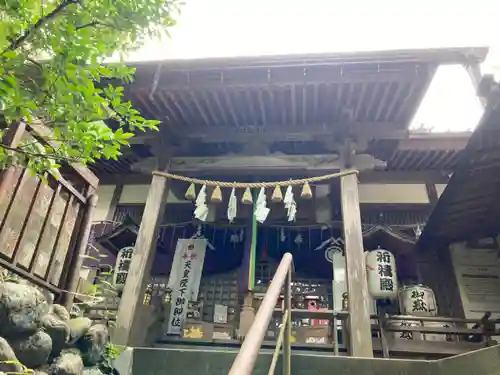 秩父御嶽神社の本殿