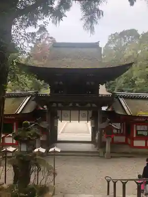 石上神宮の山門・神門