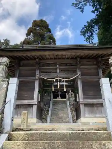 一之宮神社の山門