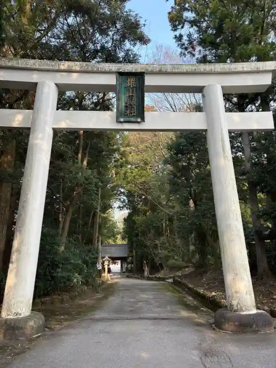 雄山神社前立社壇の{uncategorized: "未分類", other: "その他", undefined: "問題あり", building: "その他建物", grave: "お墓", sacred_gate: "鳥居", guardian: "狛犬", statue: "像", buddha: "仏像", history: "歴史", nature: "自然", garden: "庭園", animal: "動物", pagoda: "塔", temizu: "手水舎", mountain_gate: "山門・神門", sanctuary: "本殿・本堂", subordinate: "末社・摂社", art: "芸術", scenery: "景色", jizo: "地蔵", ema: "絵馬", goshuin: "御朱印", omikuji: "おみくじ", items: "授与品その他", amulet: "お守り", goshuincho: "御朱印帳", eats: "食事", festival: "お祭り", votive_dance: "神楽", shichigosan: "七五三参", wedding: "結婚式", experience: "体験その他", initially: "初詣", around: "周辺", anti_infection: "感染症対策"}