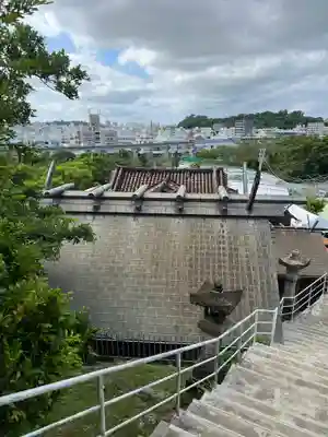 沖宮の本殿・本堂