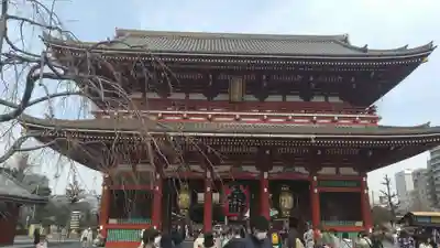浅草寺の山門・神門