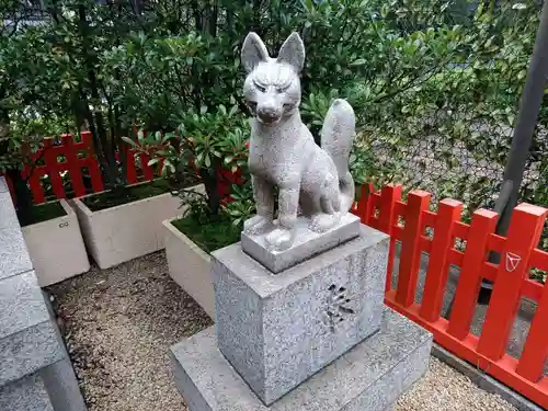 みなと稲荷神社の狛犬