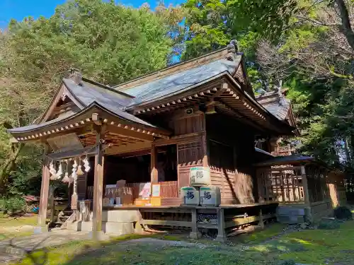 磯部稲村神社の本殿・本堂