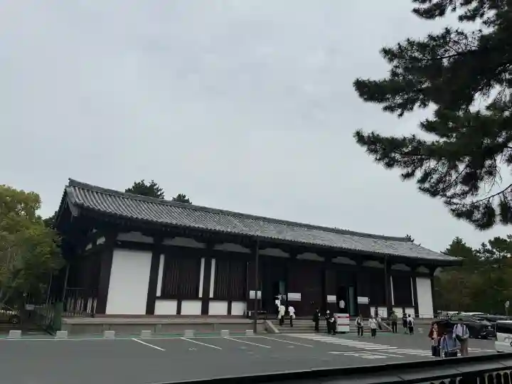 興福寺 国宝館の{uncategorized: "未分類", other: "その他", undefined: "問題あり", building: "その他建物", grave: "お墓", sacred_gate: "鳥居", guardian: "狛犬", statue: "像", buddha: "仏像", history: "歴史", nature: "自然", garden: "庭園", animal: "動物", pagoda: "塔", temizu: "手水舎", mountain_gate: "山門・神門", sanctuary: "本殿・本堂", subordinate: "末社・摂社", art: "芸術", scenery: "景色", jizo: "地蔵", ema: "絵馬", goshuin: "御朱印", omikuji: "おみくじ", items: "授与品その他", amulet: "お守り", goshuincho: "御朱印帳", eats: "食事", festival: "お祭り", votive_dance: "神楽", shichigosan: "七五三参", wedding: "結婚式", experience: "体験その他", initially: "初詣", around: "周辺", anti_infection: "感染症対策"}