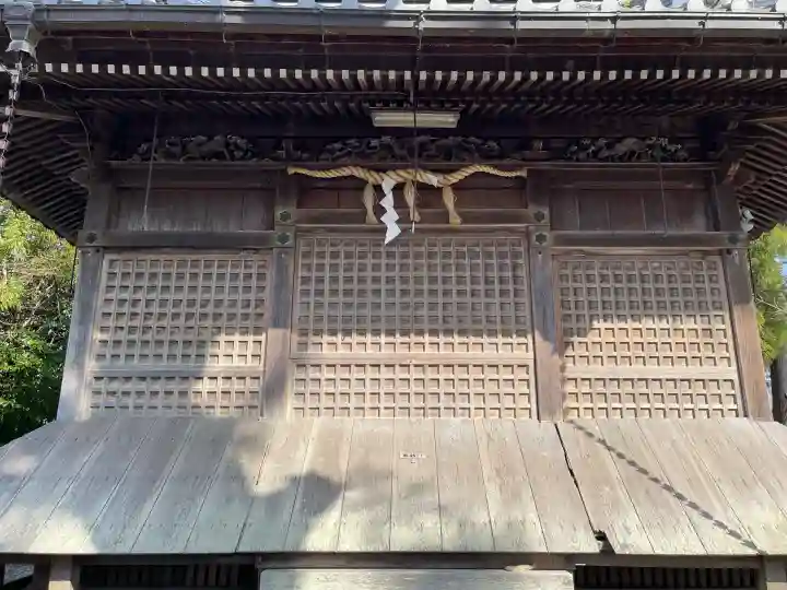 春日神社(世継)の{uncategorized: "未分類", other: "その他", undefined: "問題あり", building: "その他建物", grave: "お墓", sacred_gate: "鳥居", guardian: "狛犬", statue: "像", buddha: "仏像", history: "歴史", nature: "自然", garden: "庭園", animal: "動物", pagoda: "塔", temizu: "手水舎", mountain_gate: "山門・神門", sanctuary: "本殿・本堂", subordinate: "末社・摂社", art: "芸術", scenery: "景色", jizo: "地蔵", ema: "絵馬", goshuin: "御朱印", omikuji: "おみくじ", items: "授与品その他", amulet: "お守り", goshuincho: "御朱印帳", eats: "食事", festival: "お祭り", votive_dance: "神楽", shichigosan: "七五三参", wedding: "結婚式", experience: "体験その他", initially: "初詣", around: "周辺", anti_infection: "感染症対策"}