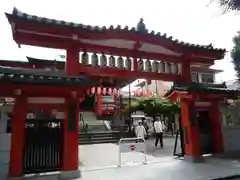 善國寺の山門