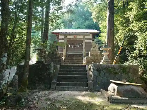 津嶌神社の本殿・本堂