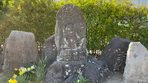 海禅寺の建物その他