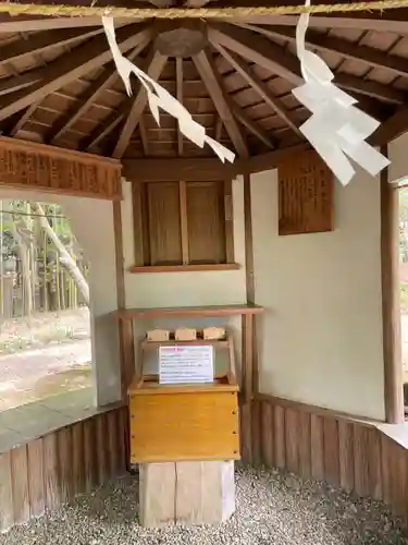 歌泉堂（春日大社神苑萬葉植物園内鎮座）(奈良県)