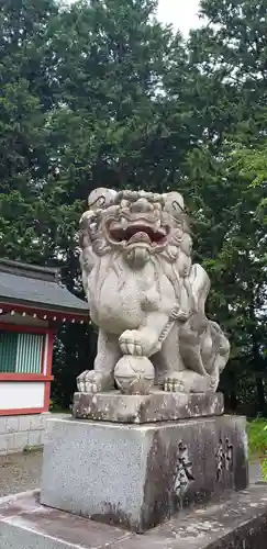 冨士御室浅間神社の狛犬