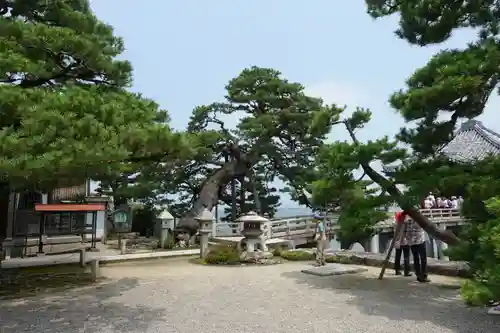 満月寺（浮御堂）の庭園