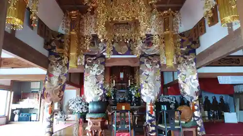 宝蔵寺の本殿・本堂