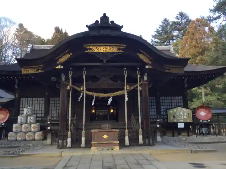 武田神社の本殿・本堂