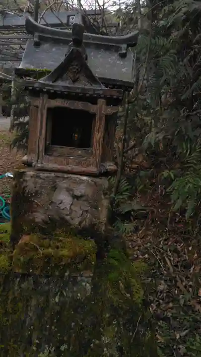 竹地蔵尊の末社・摂社