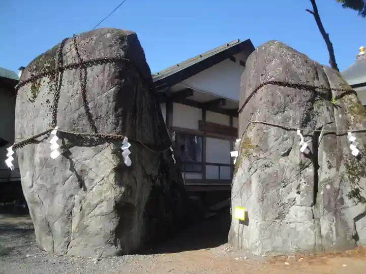 三ツ石神社のその他建物