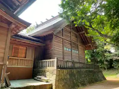 比々多神社の本殿・本堂