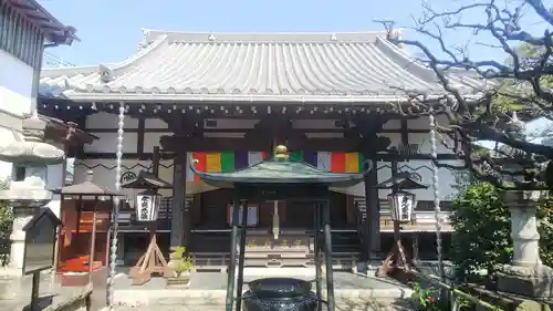 常性寺の本殿・本堂
