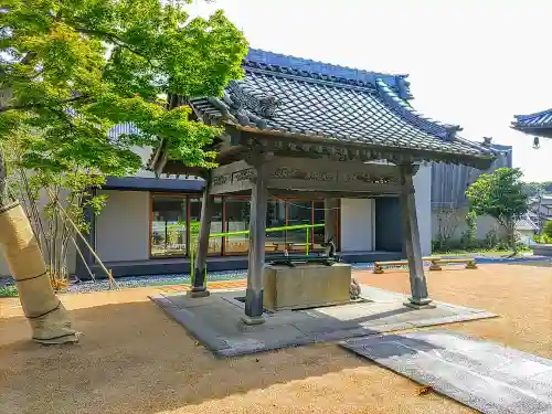 蓮慶寺の手水舎