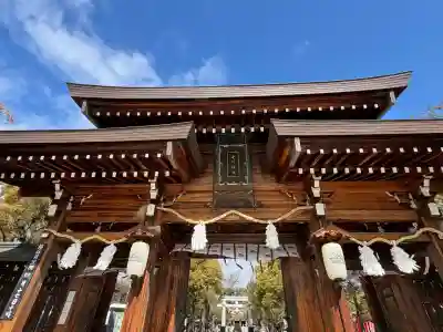 湊川神社の{uncategorized: "未分類", other: "その他", undefined: "問題あり", building: "その他建物", grave: "お墓", sacred_gate: "鳥居", guardian: "狛犬", statue: "像", buddha: "仏像", history: "歴史", nature: "自然", garden: "庭園", animal: "動物", pagoda: "塔", temizu: "手水舎", mountain_gate: "山門・神門", sanctuary: "本殿・本堂", subordinate: "末社・摂社", art: "芸術", scenery: "景色", jizo: "地蔵", ema: "絵馬", goshuin: "御朱印", omikuji: "おみくじ", items: "授与品その他", amulet: "お守り", goshuincho: "御朱印帳", eats: "食事", festival: "お祭り", votive_dance: "神楽", shichigosan: "七五三参", wedding: "結婚式", experience: "体験その他", initially: "初詣", around: "周辺", anti_infection: "感染症対策"}