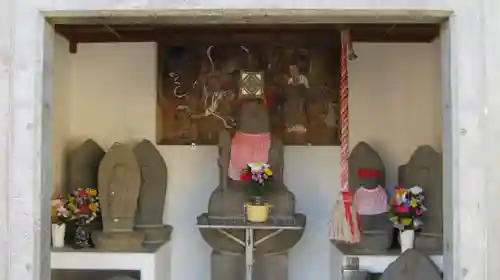 北半田六地蔵の地蔵