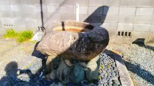 白山社の手水舎