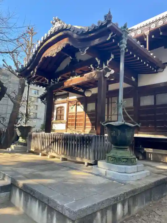 本立寺の{uncategorized: "未分類", other: "その他", undefined: "問題あり", building: "その他建物", grave: "お墓", sacred_gate: "鳥居", guardian: "狛犬", statue: "像", buddha: "仏像", history: "歴史", nature: "自然", garden: "庭園", animal: "動物", pagoda: "塔", temizu: "手水舎", mountain_gate: "山門・神門", sanctuary: "本殿・本堂", subordinate: "末社・摂社", art: "芸術", scenery: "景色", jizo: "地蔵", ema: "絵馬", goshuin: "御朱印", omikuji: "おみくじ", items: "授与品その他", amulet: "お守り", goshuincho: "御朱印帳", eats: "食事", festival: "お祭り", votive_dance: "神楽", shichigosan: "七五三参", wedding: "結婚式", experience: "体験その他", initially: "初詣", around: "周辺", anti_infection: "感染症対策"}