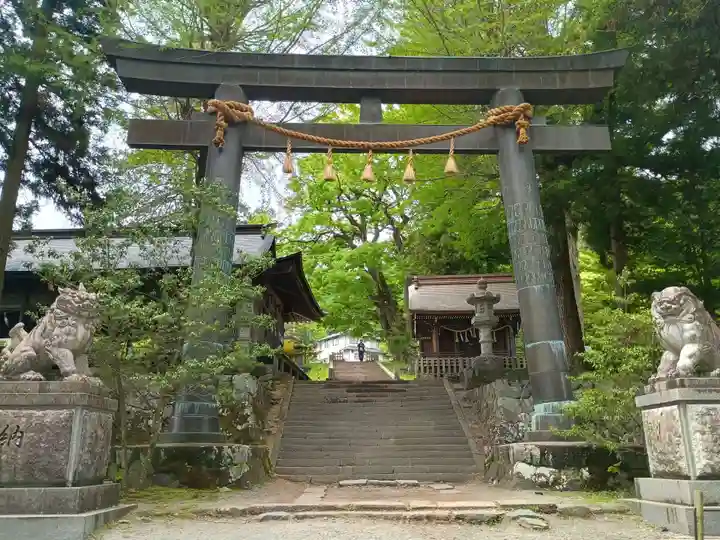 諏訪大社上社前宮(長野県)