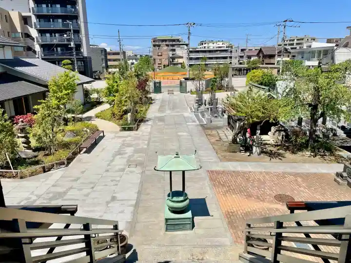 善立寺の{uncategorized: "未分類", other: "その他", undefined: "問題あり", building: "その他建物", grave: "お墓", sacred_gate: "鳥居", guardian: "狛犬", statue: "像", buddha: "仏像", history: "歴史", nature: "自然", garden: "庭園", animal: "動物", pagoda: "塔", temizu: "手水舎", mountain_gate: "山門・神門", sanctuary: "本殿・本堂", subordinate: "末社・摂社", art: "芸術", scenery: "景色", jizo: "地蔵", ema: "絵馬", goshuin: "御朱印", omikuji: "おみくじ", items: "授与品その他", amulet: "お守り", goshuincho: "御朱印帳", eats: "食事", festival: "お祭り", votive_dance: "神楽", shichigosan: "七五三参", wedding: "結婚式", experience: "体験その他", initially: "初詣", around: "周辺", anti_infection: "感染症対策"}