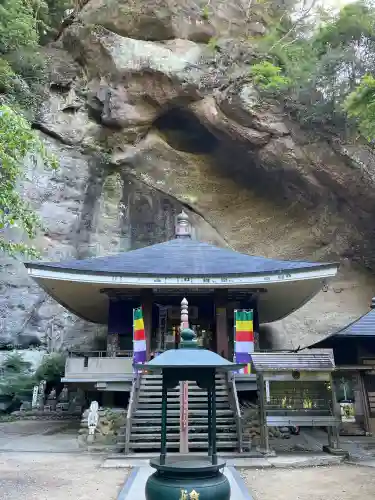 観音院の{uncategorized: "未分類", other: "その他", undefined: "問題あり", building: "その他建物", grave: "お墓", sacred_gate: "鳥居", guardian: "狛犬", statue: "像", buddha: "仏像", history: "歴史", nature: "自然", garden: "庭園", animal: "動物", pagoda: "塔", temizu: "手水舎", mountain_gate: "山門・神門", sanctuary: "本殿・本堂", subordinate: "末社・摂社", art: "芸術", scenery: "景色", jizo: "地蔵", ema: "絵馬", goshuin: "御朱印", omikuji: "おみくじ", items: "授与品その他", amulet: "お守り", goshuincho: "御朱印帳", eats: "食事", festival: "お祭り", votive_dance: "神楽", shichigosan: "七五三参", wedding: "結婚式", experience: "体験その他", initially: "初詣", around: "周辺", anti_infection: "感染症対策"}