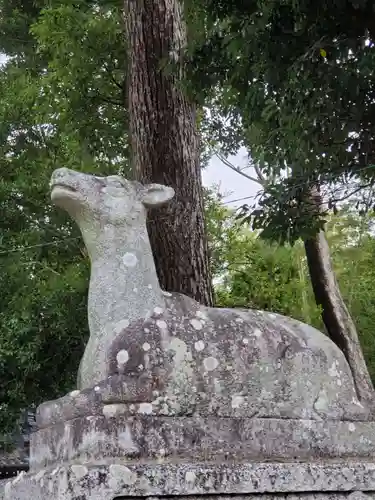 春日神社の像