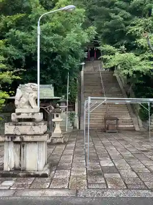 伊勢部柿本神社の狛犬