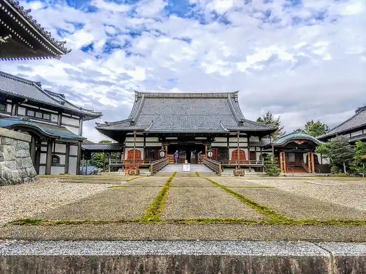 宝泉寺の本殿・本堂