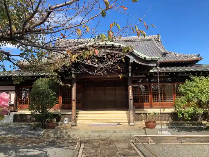 蓮光寺の本殿・本堂