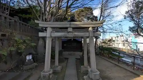 諏方神社の{uncategorized: "未分類", other: "その他", undefined: "問題あり", building: "その他建物", grave: "お墓", sacred_gate: "鳥居", guardian: "狛犬", statue: "像", buddha: "仏像", history: "歴史", nature: "自然", garden: "庭園", animal: "動物", pagoda: "塔", temizu: "手水舎", mountain_gate: "山門・神門", sanctuary: "本殿・本堂", subordinate: "末社・摂社", art: "芸術", scenery: "景色", jizo: "地蔵", ema: "絵馬", goshuin: "御朱印", omikuji: "おみくじ", items: "授与品その他", amulet: "お守り", goshuincho: "御朱印帳", eats: "食事", festival: "お祭り", votive_dance: "神楽", shichigosan: "七五三参", wedding: "結婚式", experience: "体験その他", initially: "初詣", around: "周辺", anti_infection: "感染症対策"}