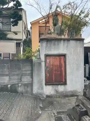 本郷薬師堂の{uncategorized: "未分類", other: "その他", undefined: "問題あり", building: "その他建物", grave: "お墓", sacred_gate: "鳥居", guardian: "狛犬", statue: "像", buddha: "仏像", history: "歴史", nature: "自然", garden: "庭園", animal: "動物", pagoda: "塔", temizu: "手水舎", mountain_gate: "山門・神門", sanctuary: "本殿・本堂", subordinate: "末社・摂社", art: "芸術", scenery: "景色", jizo: "地蔵", ema: "絵馬", goshuin: "御朱印", omikuji: "おみくじ", items: "授与品その他", amulet: "お守り", goshuincho: "御朱印帳", eats: "食事", festival: "お祭り", votive_dance: "神楽", shichigosan: "七五三参", wedding: "結婚式", experience: "体験その他", initially: "初詣", around: "周辺", anti_infection: "感染症対策"}
