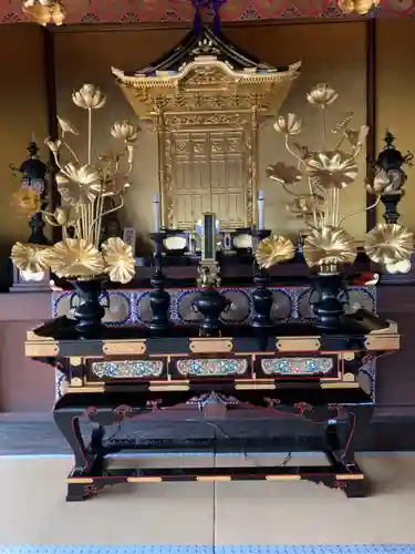 西蓮寺の本殿・本堂