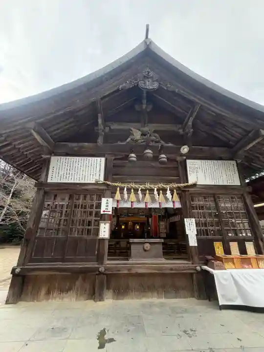 櫻井神社の{uncategorized: "未分類", other: "その他", undefined: "問題あり", building: "その他建物", grave: "お墓", sacred_gate: "鳥居", guardian: "狛犬", statue: "像", buddha: "仏像", history: "歴史", nature: "自然", garden: "庭園", animal: "動物", pagoda: "塔", temizu: "手水舎", mountain_gate: "山門・神門", sanctuary: "本殿・本堂", subordinate: "末社・摂社", art: "芸術", scenery: "景色", jizo: "地蔵", ema: "絵馬", goshuin: "御朱印", omikuji: "おみくじ", items: "授与品その他", amulet: "お守り", goshuincho: "御朱印帳", eats: "食事", festival: "お祭り", votive_dance: "神楽", shichigosan: "七五三参", wedding: "結婚式", experience: "体験その他", initially: "初詣", around: "周辺", anti_infection: "感染症対策"}